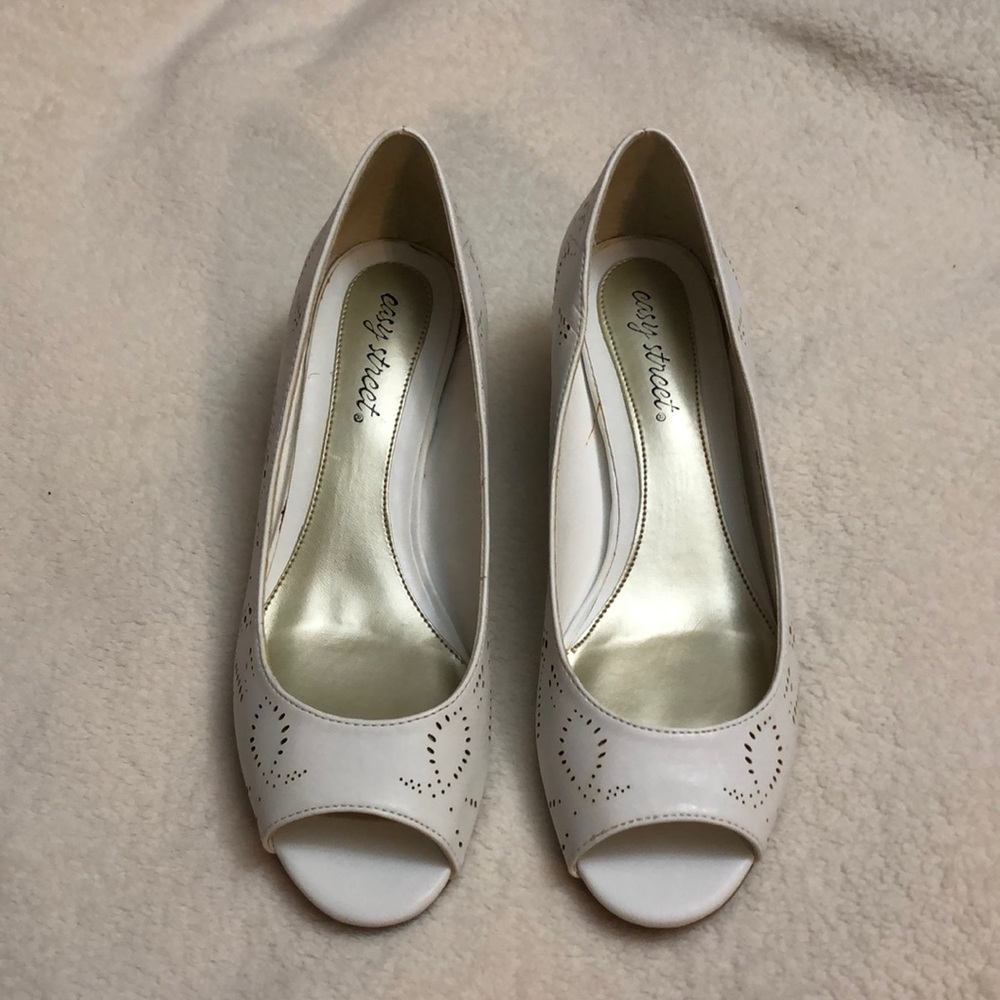 Easy Street Women Dress Shoes